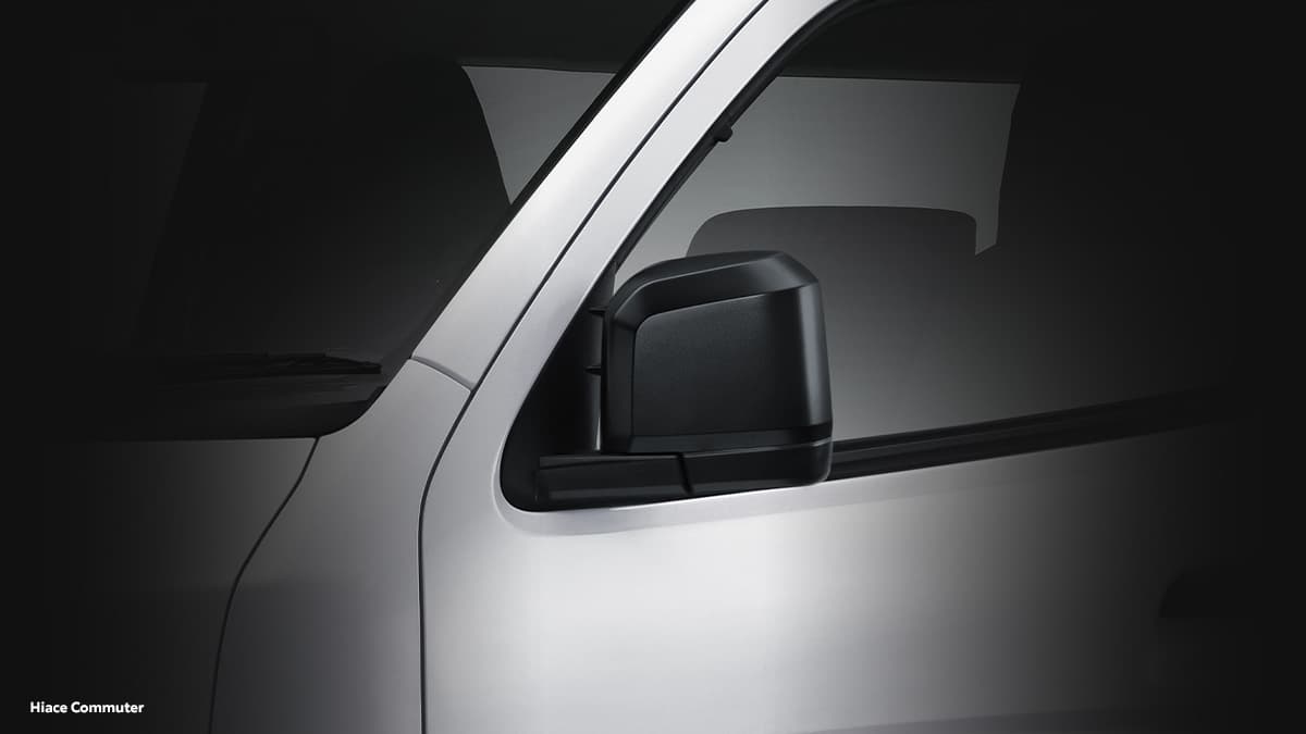 New Hiace Commuter: New Outer Mirror (Hiace Commuter)