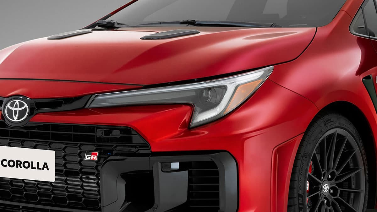 New GR Corolla: Bi-Beam LED Headlamps