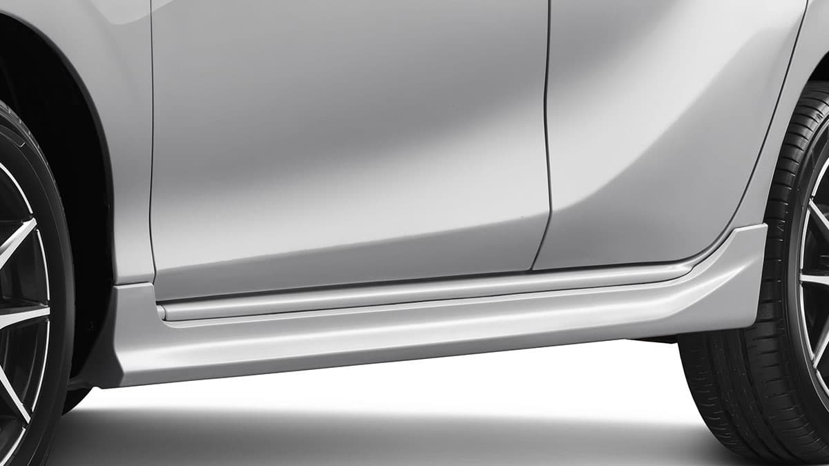 New Agya GR Sport: GR Side Skirt
